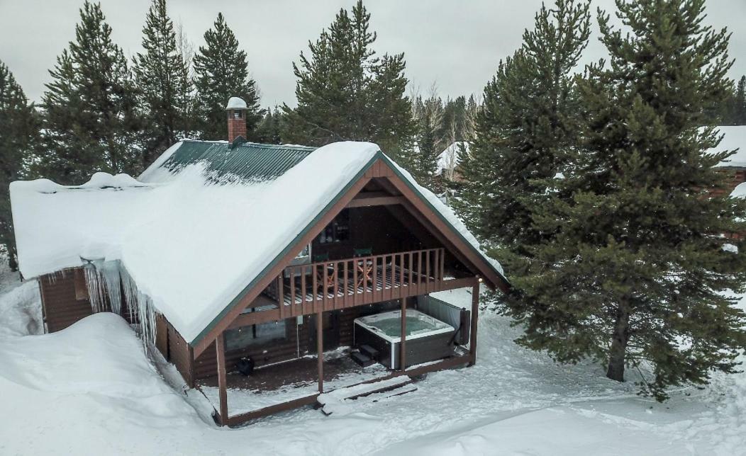 Yellowstone Cozy Caldera Cabin Island Park Exteriör bild